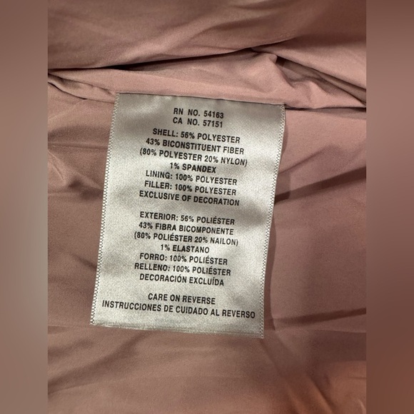 Levi's Ladies' Corded Puffer Jacket - Picture 10 of 11